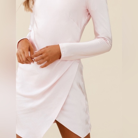 Selfie Leslie Thank Me Later Long Sleeve Open Back Dress - Picture 5 of 9